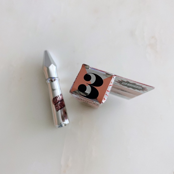 Benefit Gimme Brow Shade 3 - Picture 1 of 3